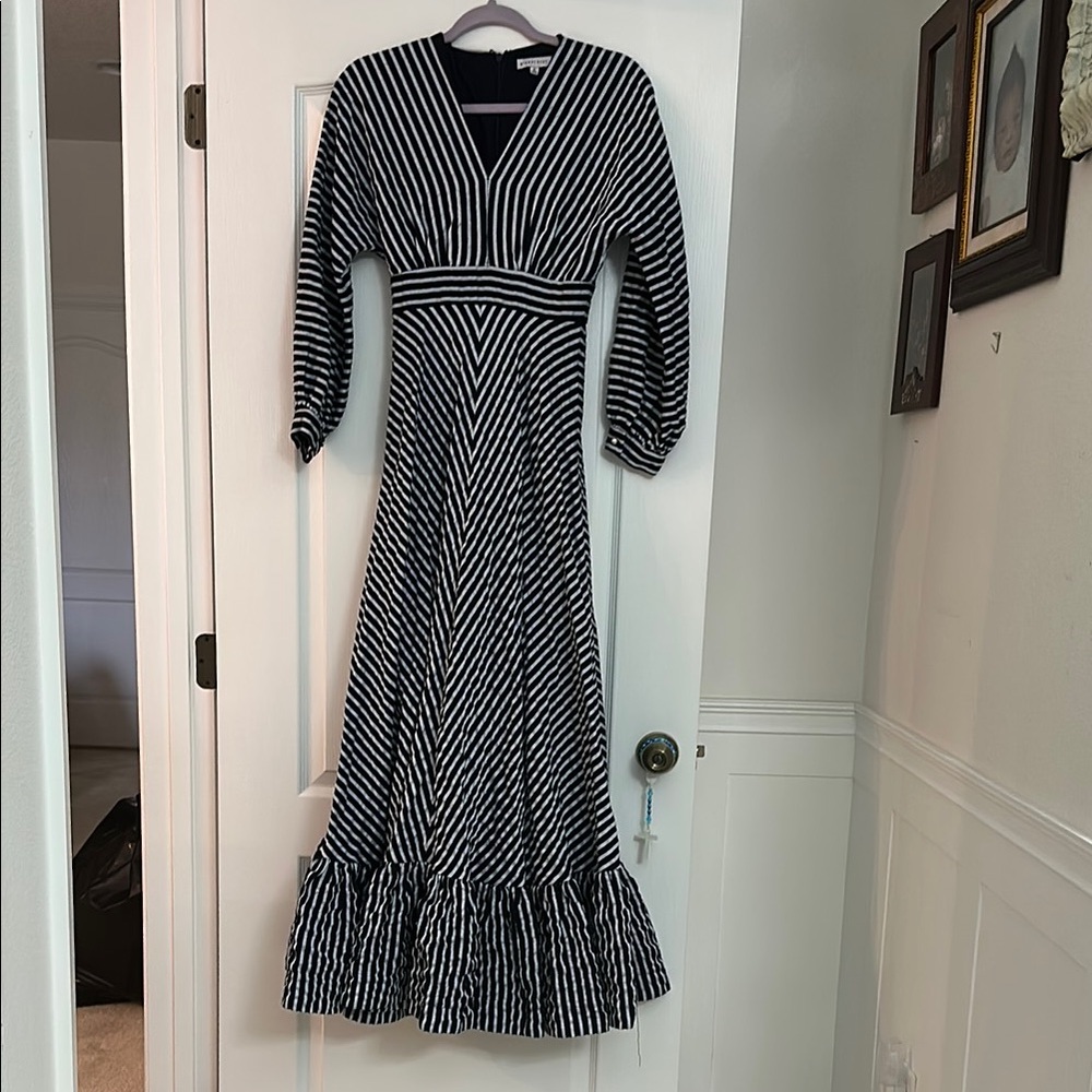 Gianni Bini Navy Blue and White Ruffled Wrap Gown